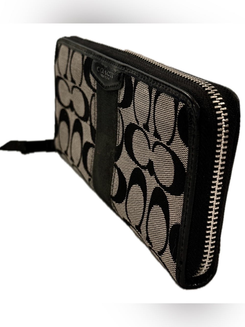 LIKE NEW~ Coach Black/Gray Signature C Design Zip Closure Wallet~RETAIL $215